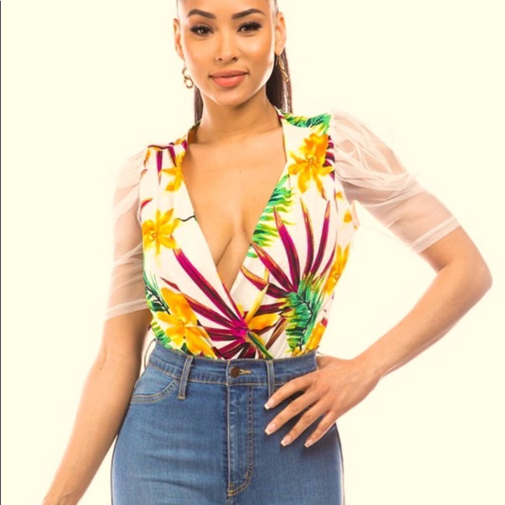 Sheer Bodysuit White Floral Short Sleeve Small Medium Large